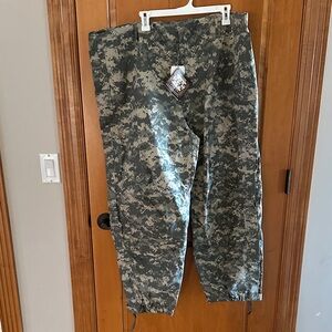 ADS Gen III L6 Bottom Extreme Cold Wet Weather Camo Trousers. XL Regular